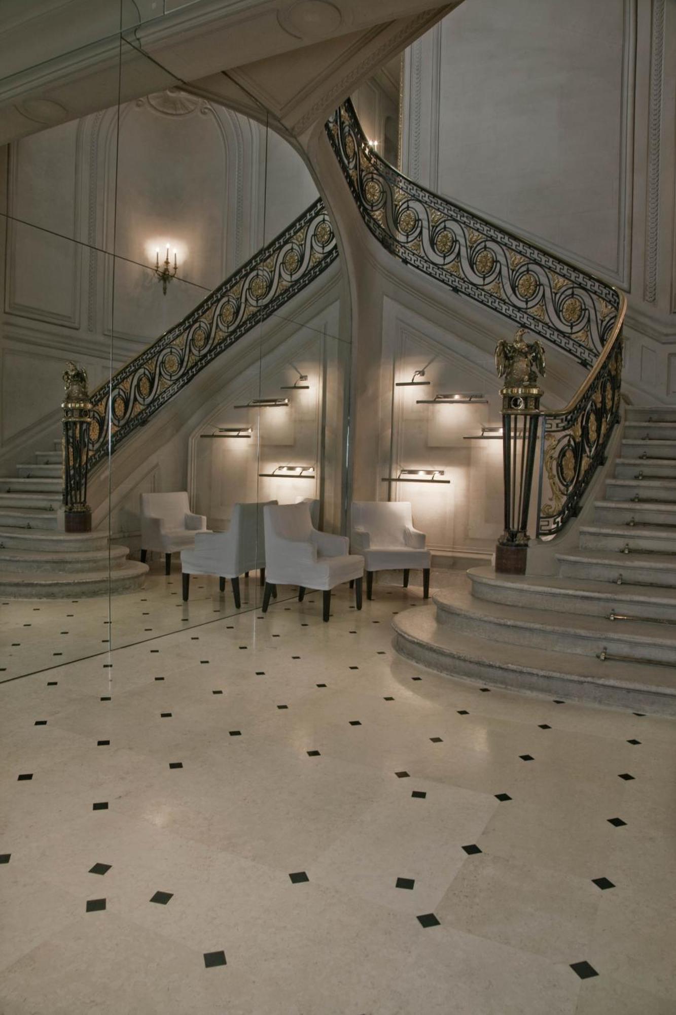 La Maison Champs Elysees Париж Экстерьер фото